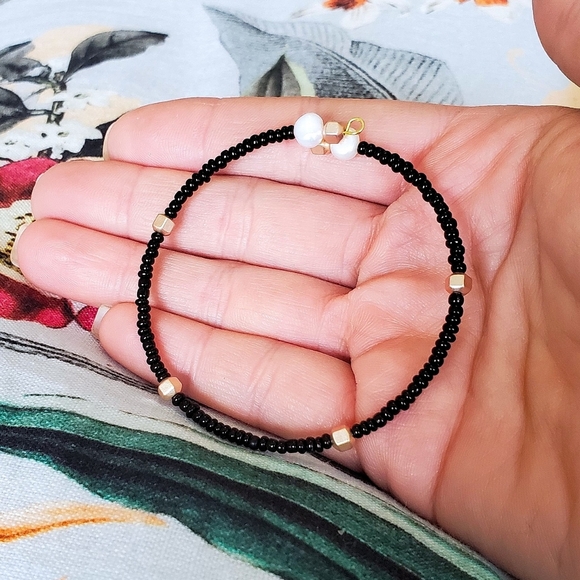 Pearl Bangle in Black and Rose Gold Beads - Custom, includes 1 charm endcap - Picture 4 of 6